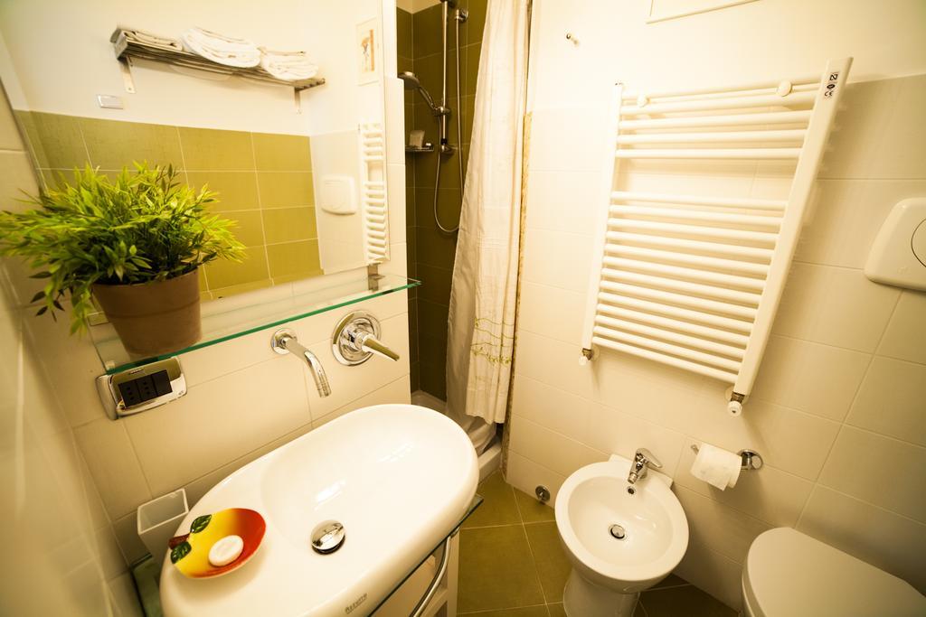 Villa Paganini B&B Rome Room photo